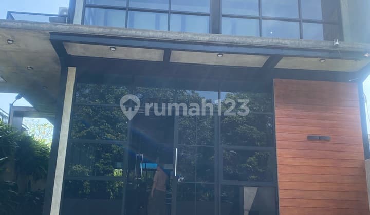 Dijual Rumah Konsep Guest House Depan Taman View Gunung