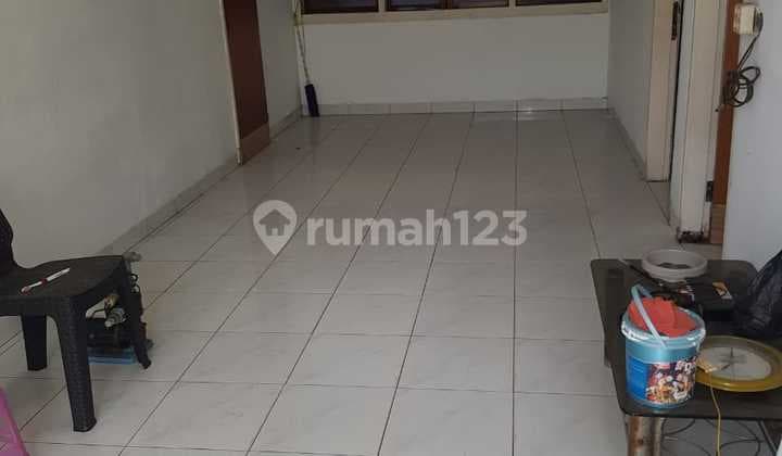 Rumah Jelambar Barat, Kel Jelambar Baru, Kec Grogol Petamburan Jakarta Barat S165