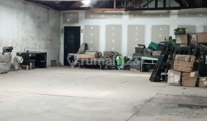 Warehouse LT LB 240M Flood-Free, 40ft Container Accessible, Front Floor Already Elevated, Second Floor from Steel Structure, Wooden Floor in Bandengan, Jakut S272