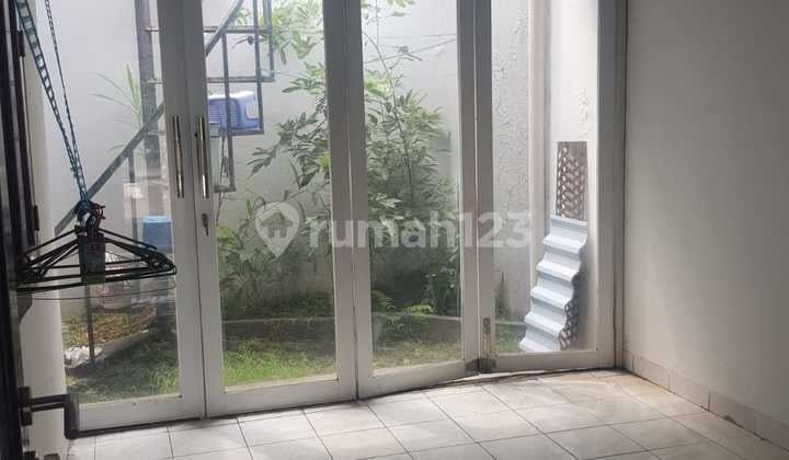 Rumah bebas banjir aman nyaman semi furnis 90m2 hadap Timur Cluster Legenda Wisata Cibubur S154