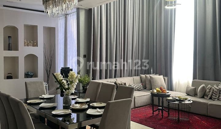 Tinggal Bawa Badan Rumah Mewah 3 Lantai & Ada Balkon + Basement Seperti di Mall di Cibubur S240