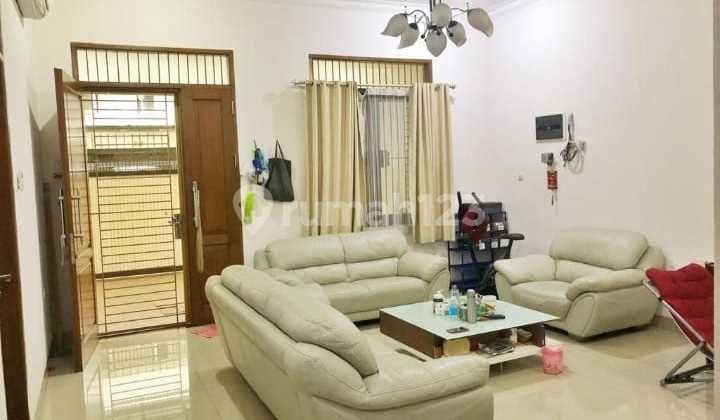 Rumah Jl Kesehatan Kel Petojo Kec Gambir Jakpus S219