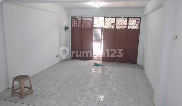 Ruko 4lt Jual Sewa Jelambar Jakbar Bebas Banjir Area Ramai Strategis Carpark S142