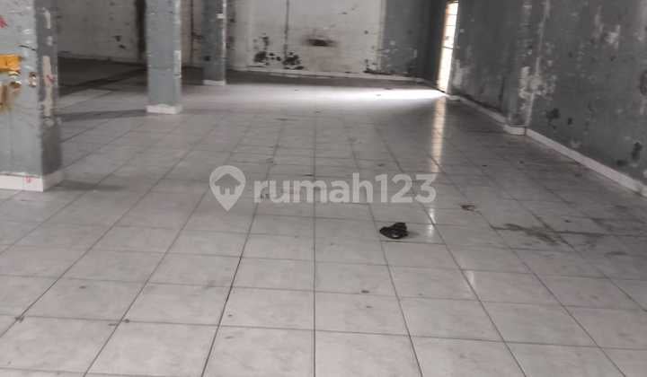 Gedung Workshop LB dan LT 225M² Cocok Utk Workshop, di Daerah Konveksi dan Berbagai Industri di Grogol Petamburan S261