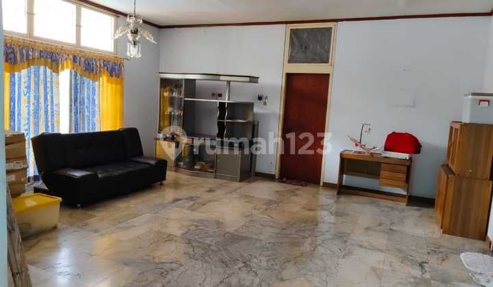 Houses in Polri Kavling, Jelambar Village, Jelambar Subdistrict, Grogol Petamburan District, West Jakarta S166