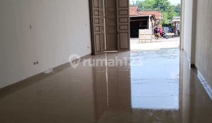 Ruko Gandeng di Jln Raya Kebayoran Lama S253