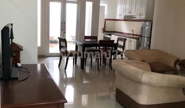 Sell/Rent Nice & Well-Maintained House in Beverly Cluster Lippo Cikarang - Ready to Move In!