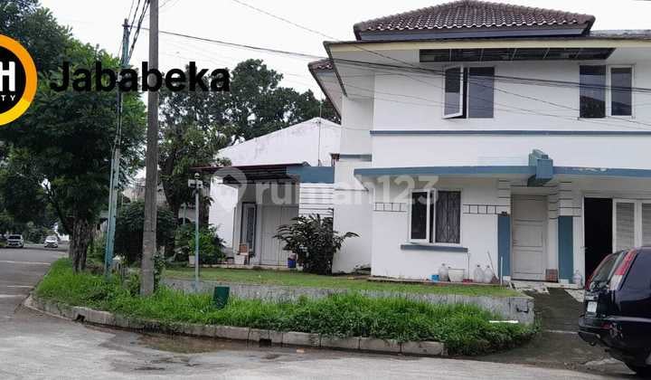 Dijual Rumah Hook dan Lokasi Strategis Cluster Beverly Lippo Cikarang