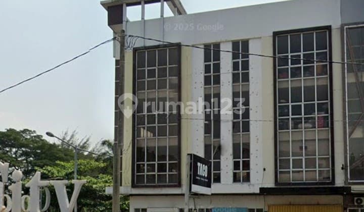 Disewakan Ruko Gandeng lokasi Strategis dekat dengan Jalan Raya Bizpark Karawang Barat