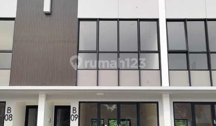 Disewakan Ruko 3 Lantai Lokasi Strategis The Hive Tanamera Lippo Cikarang