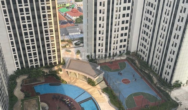 For Sale: Chadstone Studio Apartment, strategically located in the city center.