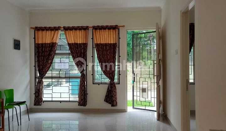 Dijual Rumah 2 Lantai Ambrosia - Akses Mudah & Dekat Mall Lippo