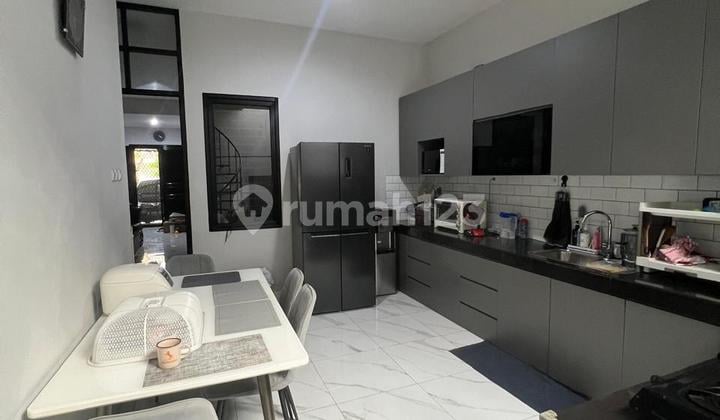 Dijual Rumah Lokasi Strategis dan Nyaman Cluster Beverly Lippo Cikarang