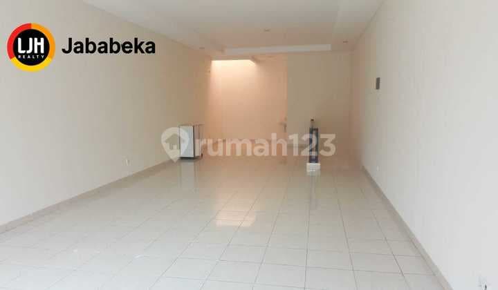 Disewakan Ruko 2 Lantai Strategis di Celebration Boulevard Grand Wisata