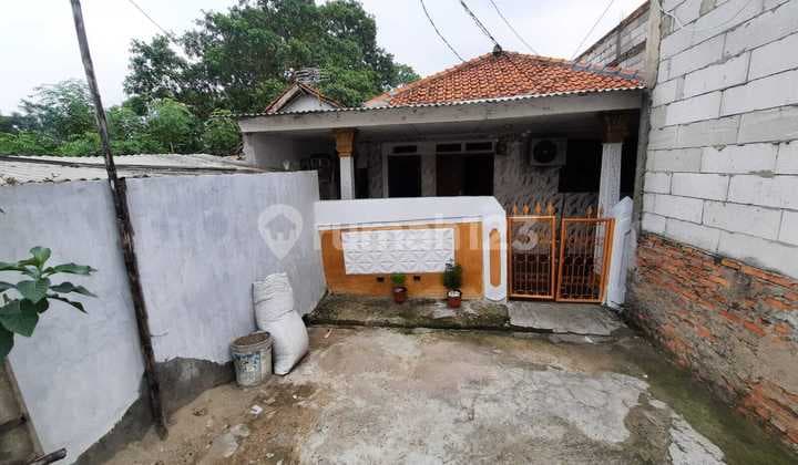 Dijual Rumah Lokasi Pinggir Jalan Raya, Cikarang Utara