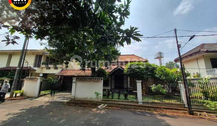 Dijual Tanah beserta Rumah Lokasi strategis dan nyaman Cinere