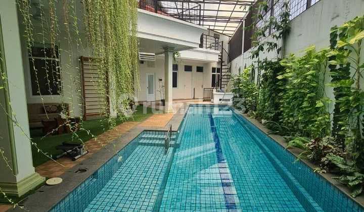 Disewakan Rumah Siap Huni Fully Furnished Lokasi Tenang dan Nyaman Cluster Beverly