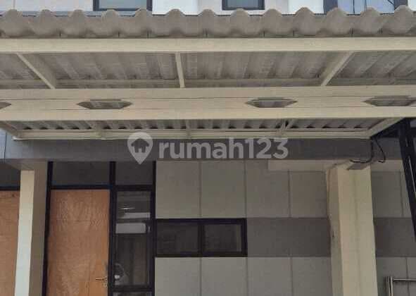 Disewakan Rumah Baru Harga Terjangkau Cluster Rotterdam Jababeka