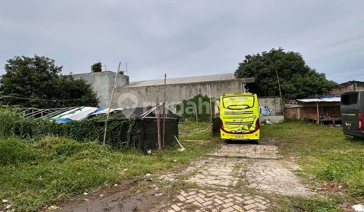 Tanah 1800M Row Jalan Luas Strategis di Ciledug
