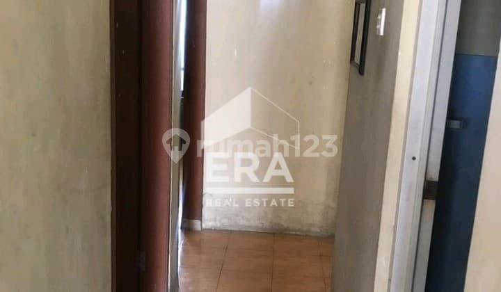 rumah dekat dengan kampus Unessa, PTC Surabaya, turun harga