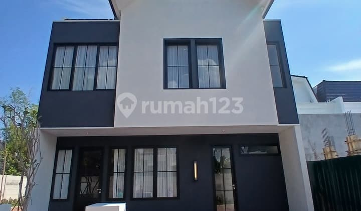 Rumah Mewah, Nyaman Start@3 Man