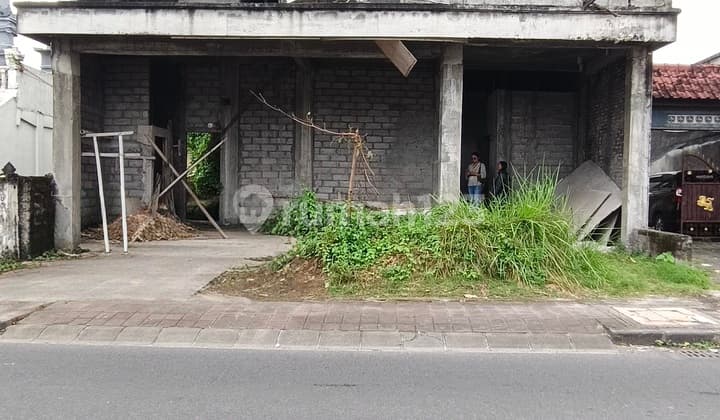 Rumah Semi Villa Tinggal Finishing di Daerah Dalung Badung Jual Rumahjalan Raya Dalung Badung - Badung