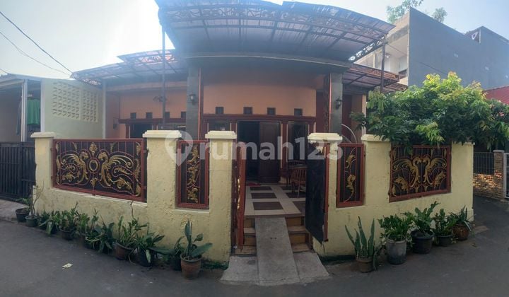 Rumah Murah Bintara Posisi Hook Jalan Utama