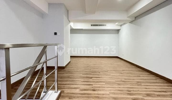 SOHO (Small OFFICE, Small Home, Office Apartment ) The Smith, Alam Sutera