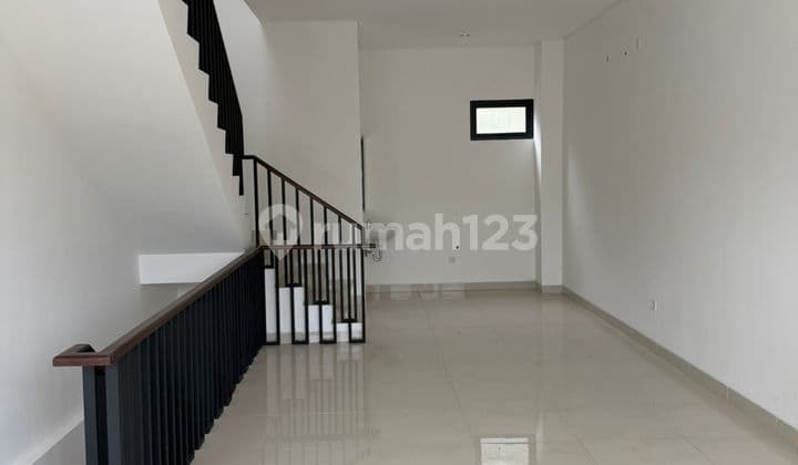 Ruko 3 Lantai Siap Pakai di BSD, Tangerang Selatan