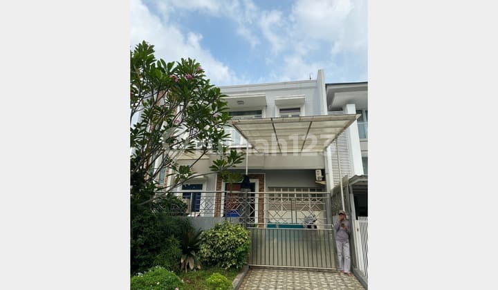 Dijual Rumah Cantik Cluster Sapphire Pondok Hijau Golf Gading Serpong Tangerang