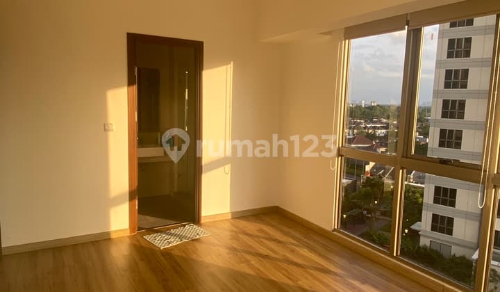 Apartemen Midtown Signature 2 BR View Pool & Mall Summarecon