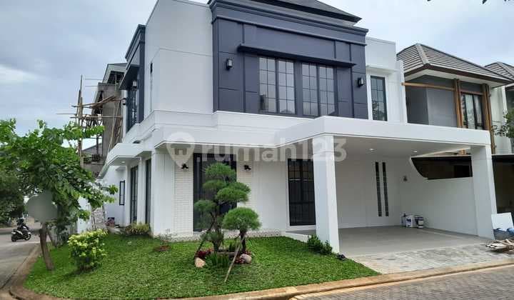 Rumah Modern 2 Lantai Hoek di Nusaloka BSD, Tangerang Selatan