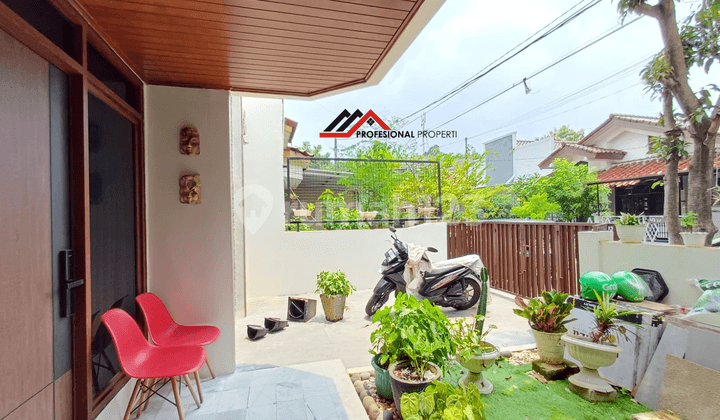 RUMAH CANTIK DALAM KOMPLEK Lebak Bulus