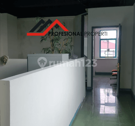 5-Story Shop House, Corner Position and Strategic Location
