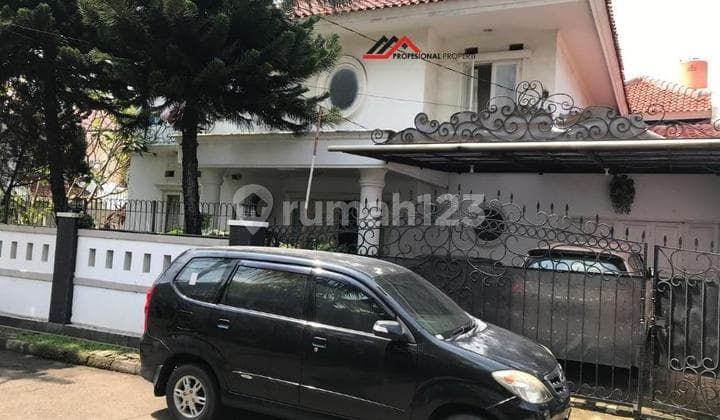 Ready-to-occupy 2-story house with a natural, verdant ambiance in Bukit Cireundeu