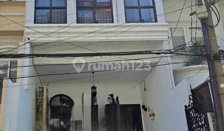 Dijual Rumah Baru Clasic Minimalis,furnish Di Sunter