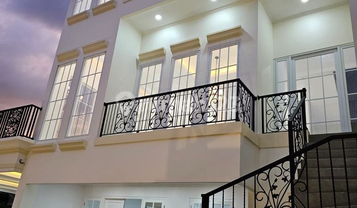 Rumah Mewah Baru Di Kayu Putih