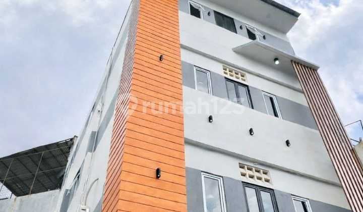 Dijual Cepat B U. Kost Bagus di Tomang Lokasi Strategis