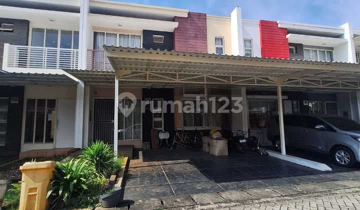 Green lake cluster Amerika Luas tanah 120m 8x15m Luas bangunan 172m 2.5lantai Kamar 3kmr + 1 kmr art kamar mandi total 4. 2 dalam, 1 sharing, 1 art Sertifikat HGB listrik 4400watt semi furnished, Perabot nempel ditinggal + 5AC 3.9m nego tipis