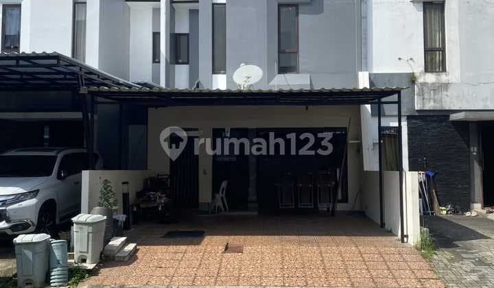 Rumah Disewakan di Casajardin Ada Kitchen Set, Siap Huni Lt. 90M2 (6X15) Lb. 120M2 3Kt 3Km Harga: 70Jt/Thn