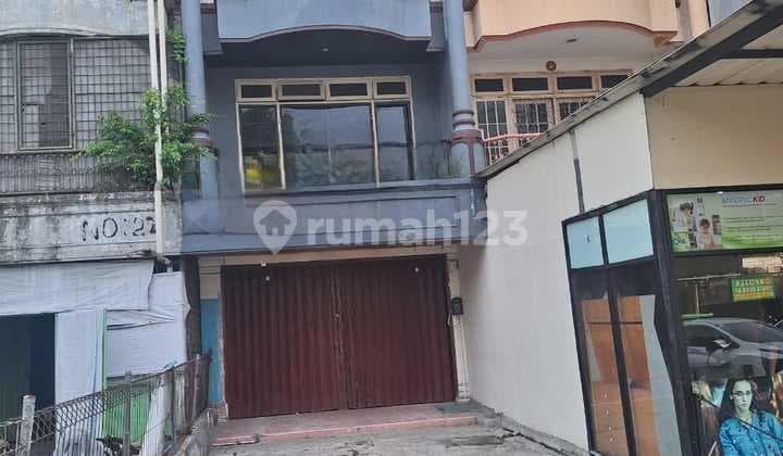 Disewakan Ruko taman Cosmos Ruko Taman cosmos lb.4.5x15/3lt sewa hg 145jt/ th