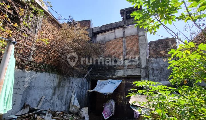 Warehouse on Veteran Street Bandung, Land Only Calculation