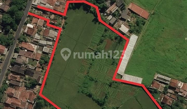 Tanah, di Soekarno Hatta