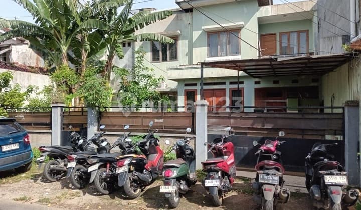 Rumah Cipinang Cempedak Jatinegara Jakarta Timur Strategis Bebas Banjir