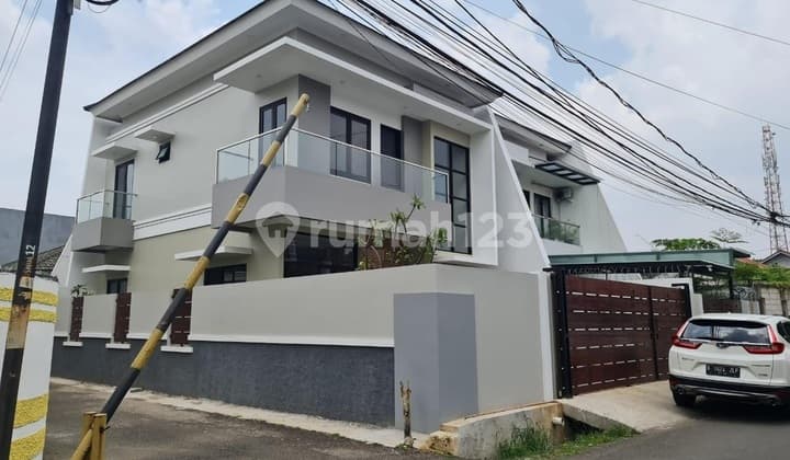 The New Townhouse 2 Lantai Duren Sawit Jakarta Timur Hook Strategis Bebas Banjir