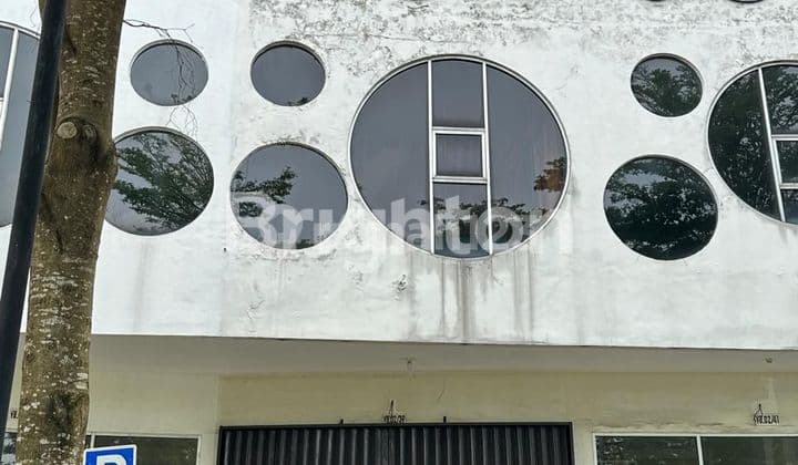 3-Story Shophouse in Grand Arcade Citra Raya Tangerang Priced Far Below Market Value.