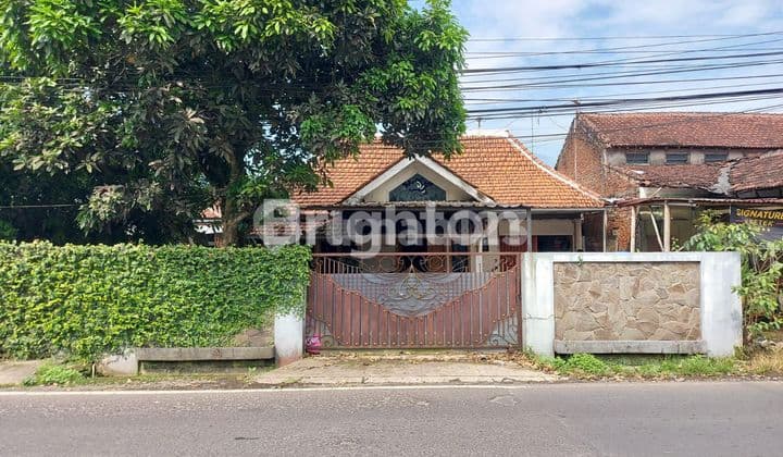 RUMAH HITUNG TANAH SAJA JALAN RAYA UNGARAN-GUNUNGPATI KARANGGENENG UNGARAN SEMARANG MURAH STRATEGIS