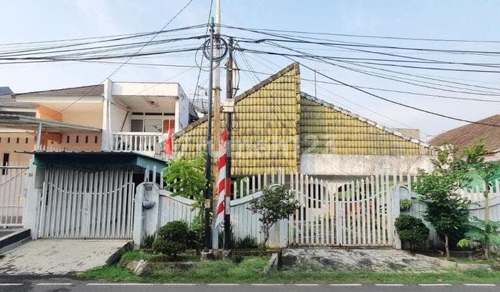 Rumah Ideal Komplek Pulomas Jakarta Timur Strategis Siap Huni