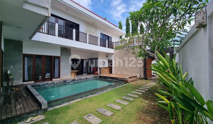 Villa Mewah Di Taman Mumbul, Nusa Dua - Dijual & Disewakan Tahunan