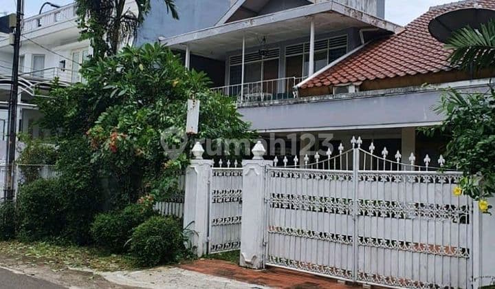 Rumah Lokasi Strategis Kebayoran Baru Jakarta Selatan